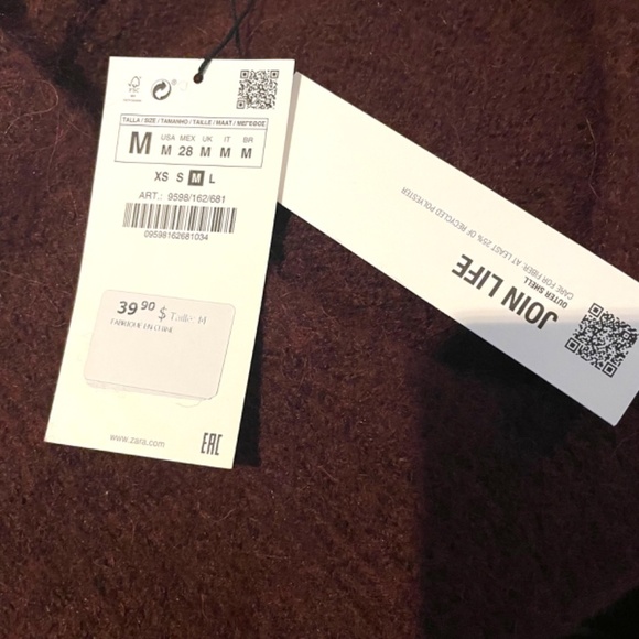 NWT Burgundy Boxy V Neck Sweater 🤍 - Picture 6 of 9